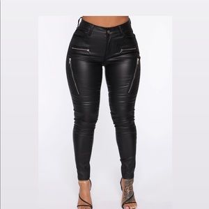 Leather Style Zipped Design Pants
